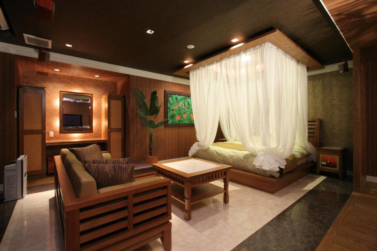 Le Ciel Spa & Resort (Adults Only) Tsurugashima Eksteriør billede